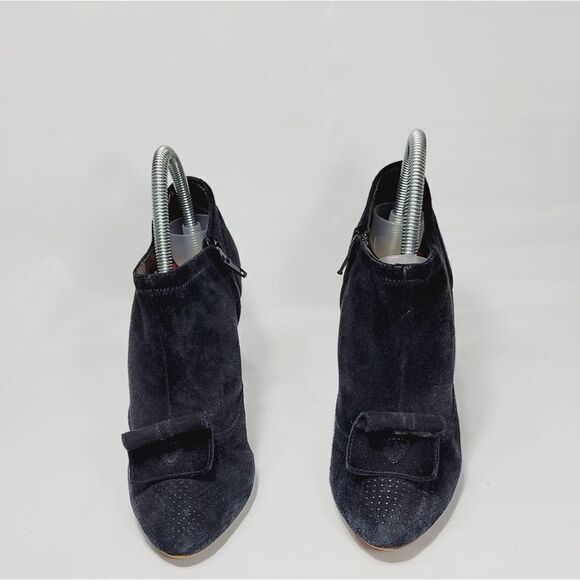 7 For All Mankind - Picture 15 of 16